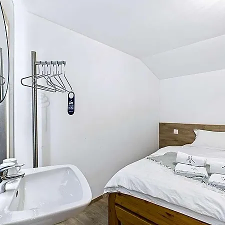 Wildbach - Self Check-in Otel Brienz (Bern)